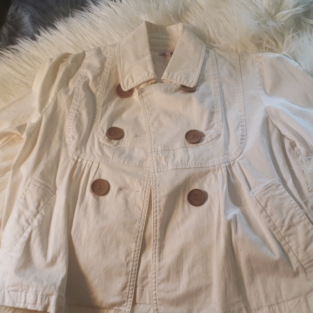 3 quarter button up jacket